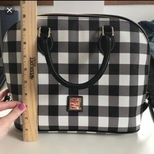 Like new Dooney & Burke buffalo check handbag